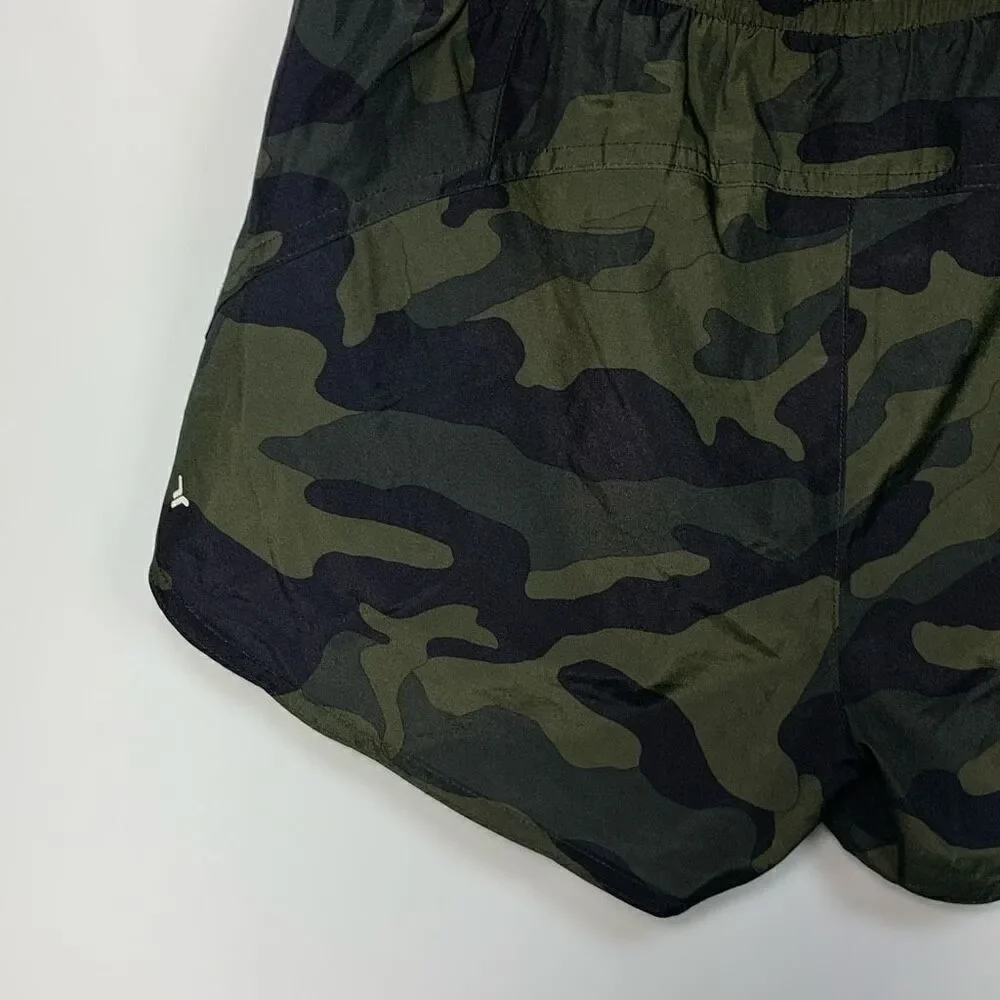 Old Navy Active Women's Go-Dry Lined Camo Print Athletic Shorts Green Small